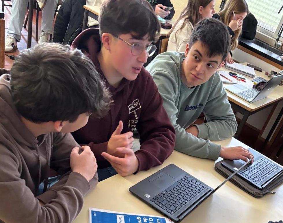 Trabalho de equipa - pesquisa bibliográfica, planificação da via experimental e construção de um plano de trabalho
