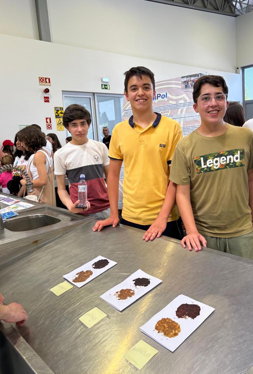 Apresentação do projeto a toda a comunidade educativa do Agrupamento de Escolas de Alcanena na Mostra Final de Projetos do Agrupamento, em 2024